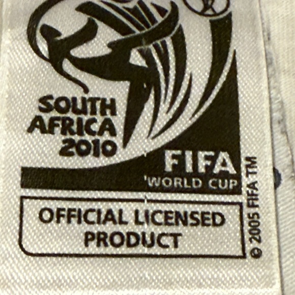 Adidas 2010 White FIFA World Cup Tee - Picture 6 of 9